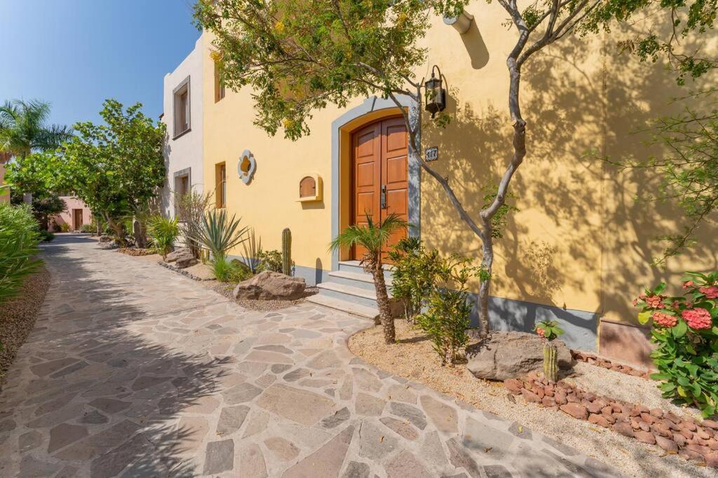 Вілла Casa Amarilla By Casago Лорето Екстер'єр фото